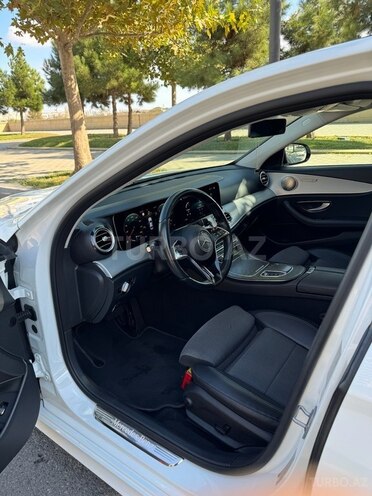 Mercedes E 220 d 2021, 97,000 km - 2.0 l - Bakı