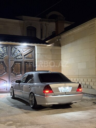 Mercedes C 240 2000, 244,000 km - 2.4 l - Yevlax