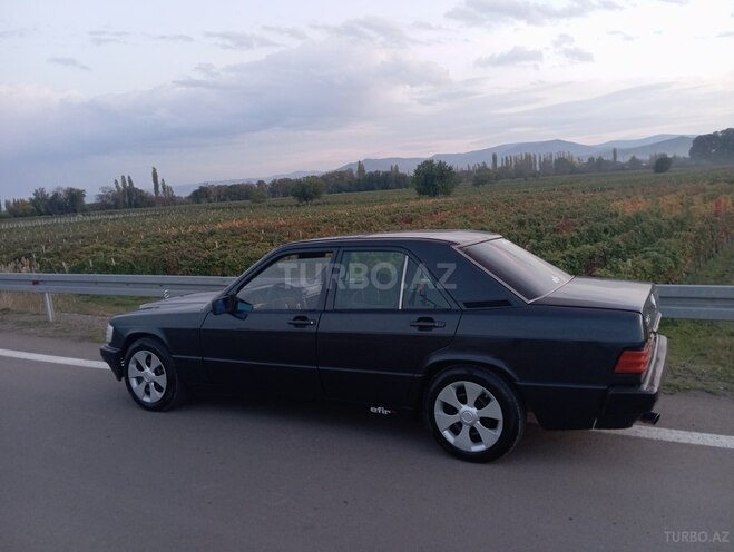 Mercedes 190 1992, 63,000 km - 2.3 l - Tovuz