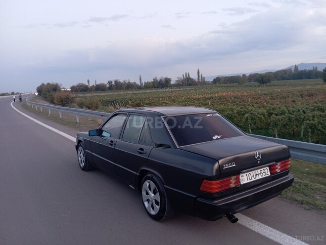 Mercedes 190 1992, 63,000 km - 2.3 l - Tovuz