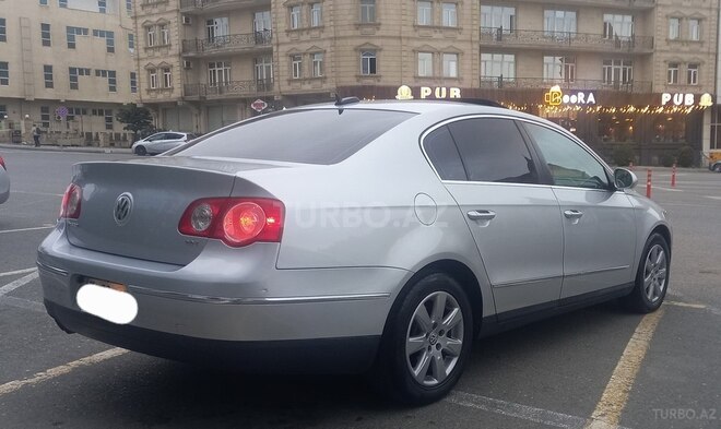 Volkswagen Passat 2005, 334,296 km - 2.0 l - Bakı