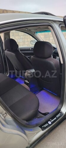 Volkswagen Passat 2004, 213,452 km - 1.8 л - Bakı