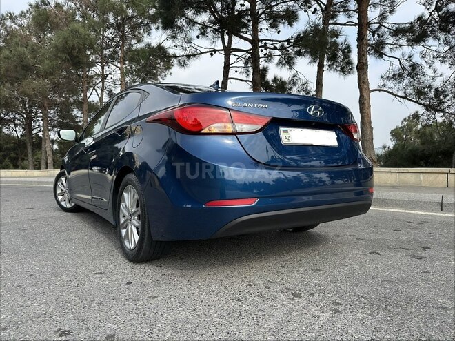 Hyundai Elantra 2015, 201,168 km - 1.8 l - Bakı