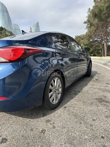Hyundai Elantra 2015, 201,168 km - 1.8 l - Bakı