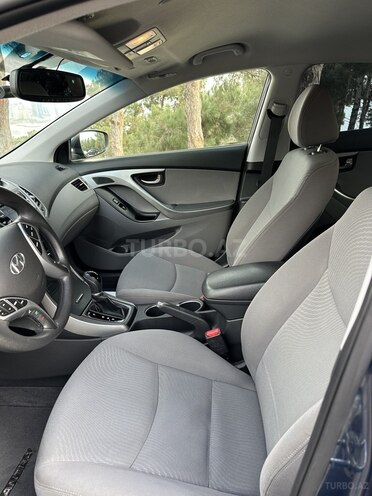 Hyundai Elantra 2015, 201,168 km - 1.8 l - Bakı