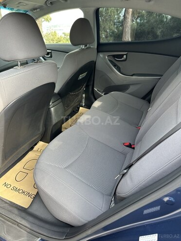 Hyundai Elantra 2015, 201,168 km - 1.8 l - Bakı
