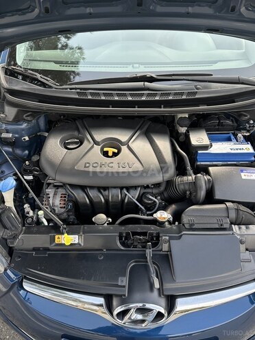 Hyundai Elantra 2015, 201,168 km - 1.8 l - Bakı