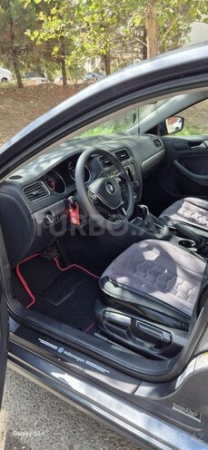Volkswagen Jetta 2017, 168,981 km - 1.4 l - Gəncə