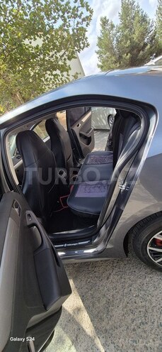 Volkswagen Jetta 2017, 168,981 km - 1.4 l - Gəncə