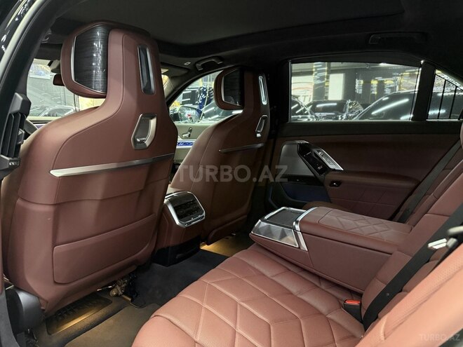 BMW 740 2023, 22,000 km - 3.0 l - Bakı