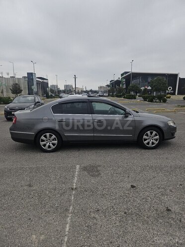 Volkswagen Passat 2006, 310,250 km - 2.0 l - Bakı