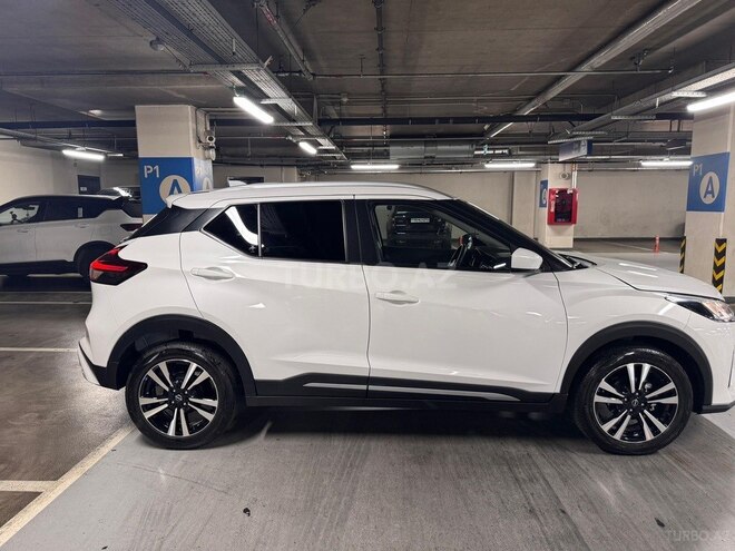 Nissan Kicks 2023, 9,500 km - 1.6 л - Bakı
