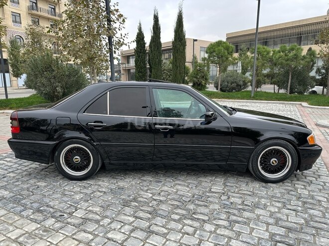 Mercedes C 230 1997, 257,000 km - 2.3 л - Bakı