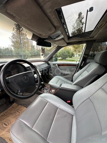 Mercedes C 230 1997, 257,000 km - 2.3 л - Bakı