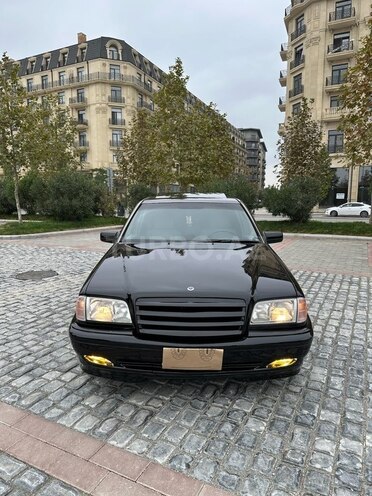 Mercedes C 230 1997, 257,000 km - 2.3 л - Bakı