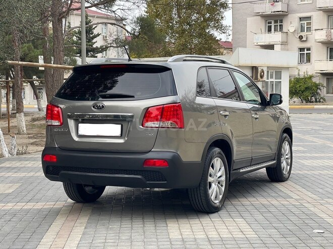 Kia Sorento 2011, 287,000 km - 2.0 l - Sumqayıt