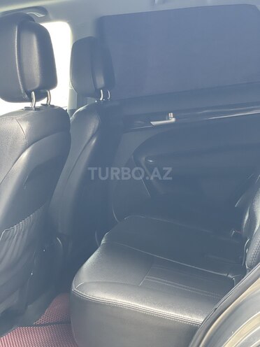 Kia Sorento 2011, 287,000 km - 2.0 l - Sumqayıt