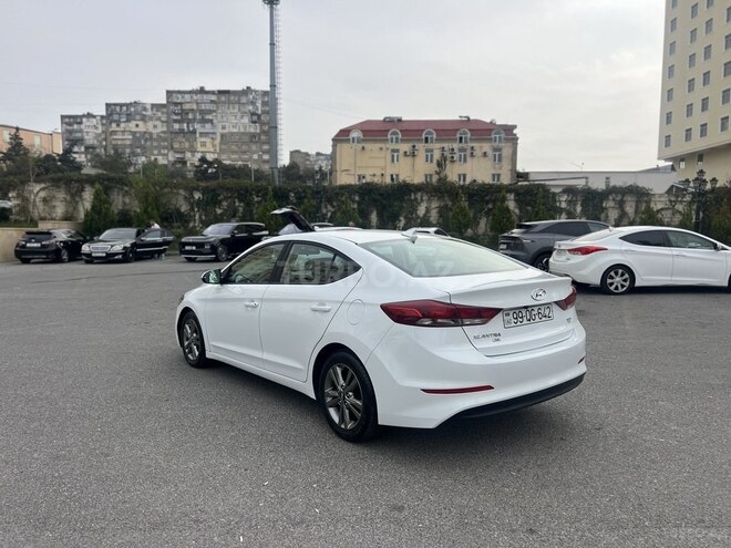Hyundai Elantra 2017, 131,701 km - 2.0 л - Bakı