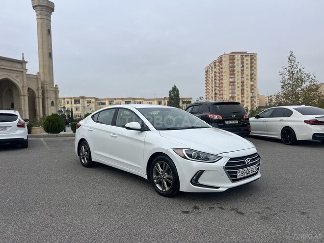 Hyundai Elantra 2017, 131,701 km - 2.0 л - Bakı