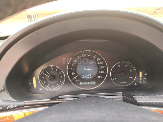 Mercedes E 280 2008, 284,000 km - 3.0 l - Sumqayıt