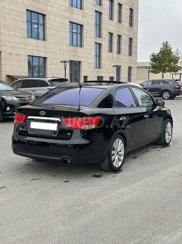 Kia Cerato 2011, 285,000 km - 1.6 l - Quba