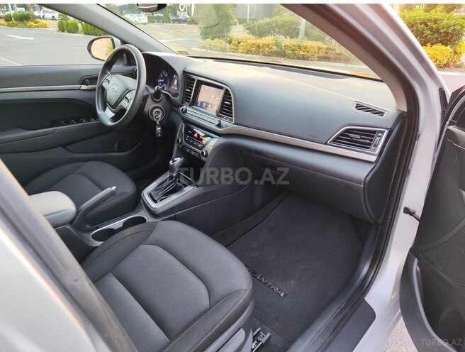 Hyundai Elantra 2018, 186,684 km - 2.0 л - Bakı