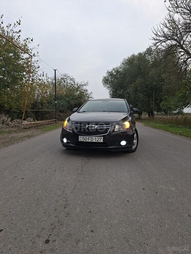 Chevrolet Cruze 2015, 293,000 km - 1.4 л - Salyan