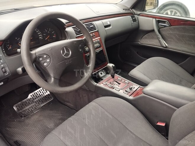 Mercedes E 270 2001, 500,000 km - 2.7 l - Bakı