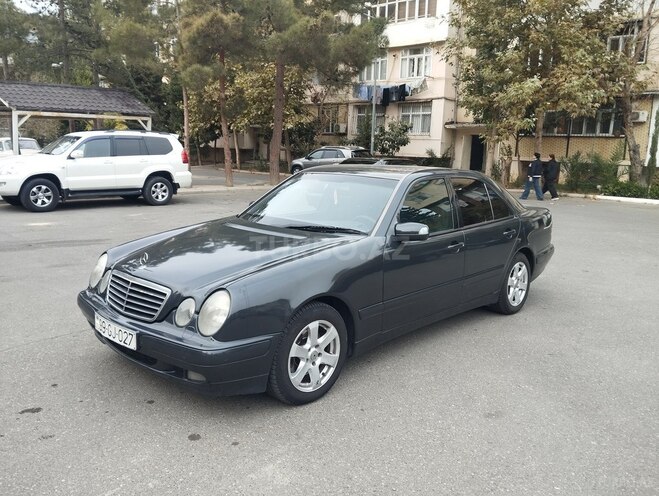 Mercedes E 270 2001, 500,000 km - 2.7 l - Bakı