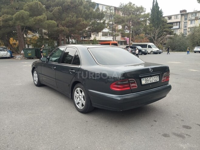 Mercedes E 270 2001, 500,000 km - 2.7 l - Bakı