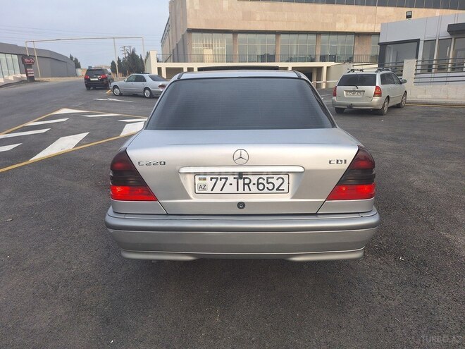 Mercedes C 220 1999, 353,500 km - 2.2 l - Bakı