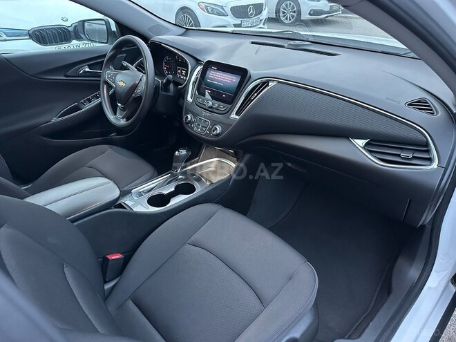 Chevrolet Malibu-11