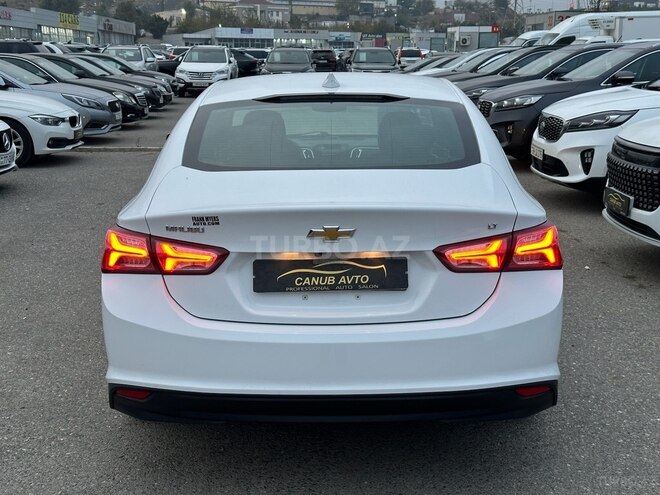 Chevrolet Malibu-6