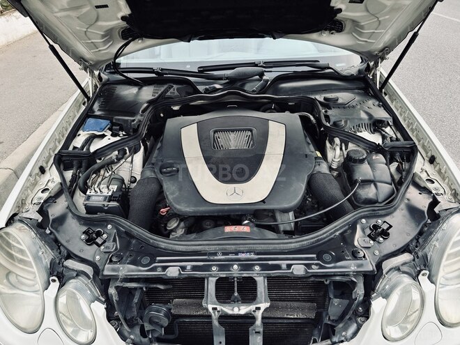 Mercedes E 350 4MATIC 2008, 214,700 km - 3.5 l - Bakı