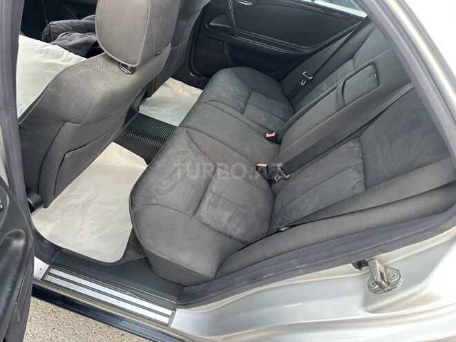 Mercedes E 240 1997, 357,123 km - 2.4 l - Bakı