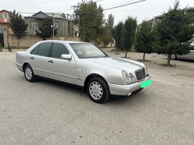 Mercedes E 240 1997, 357,123 km - 2.4 l - Bakı