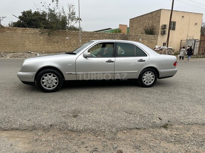 Mercedes E 240 1997, 357,123 km - 2.4 l - Bakı