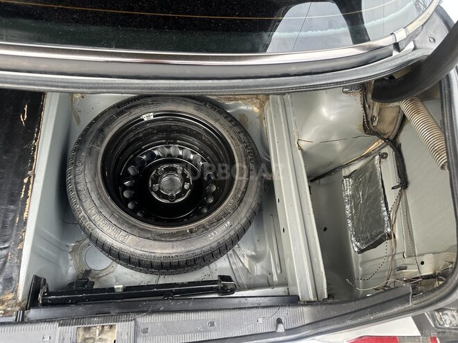 Mercedes E 240 1997, 357,123 km - 2.4 l - Bakı