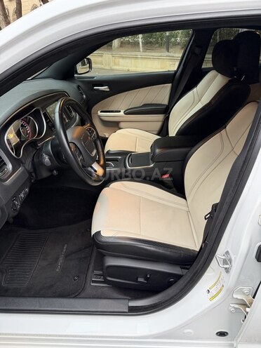 Dodge Charger 2017, 77,500 km - 3.6 л - Bakı