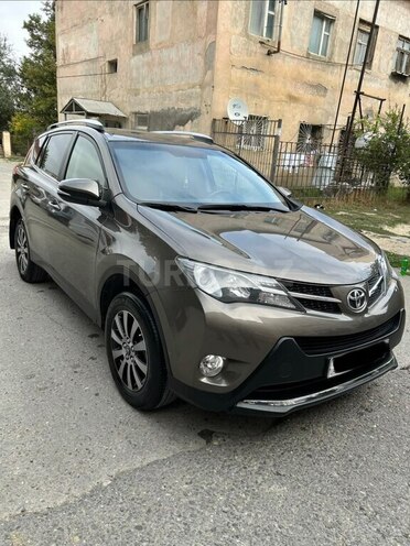 Toyota RAV4-1