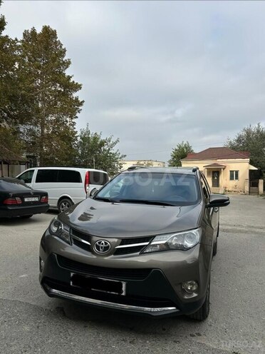 Toyota RAV4-3