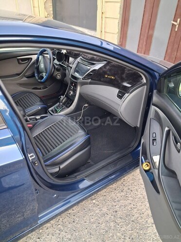 Hyundai Elantra 2015, 144,000 km - 1.8 l - Bakı