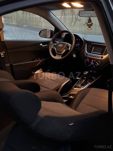 Hyundai Accent 2018, 128,000 km - 1.6 l - Bakı