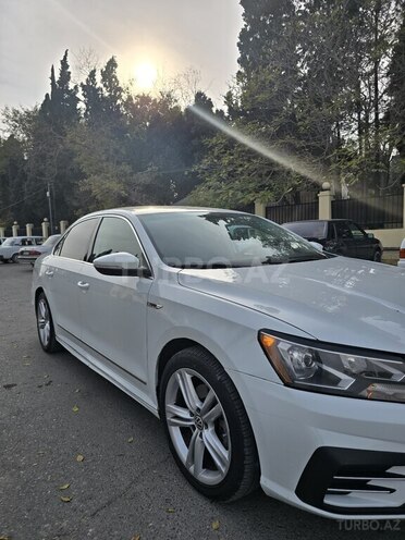 Volkswagen Passat 2016, 147,000 km - 1.8 l - Bakı