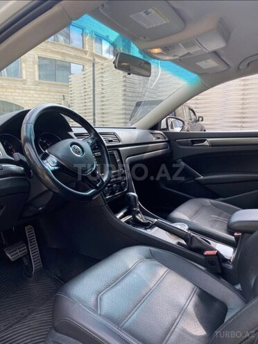 Volkswagen Passat 2016, 147,000 km - 1.8 l - Bakı