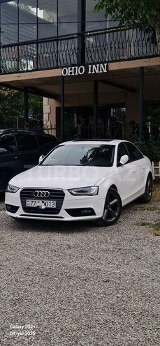 Audi A4-1