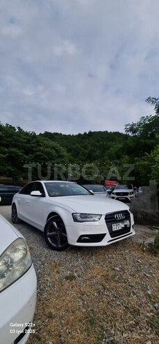 Audi A4-4