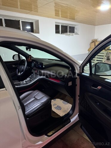 Hyundai Santa Fe-12