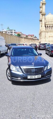 Mercedes E 220 2010, 245,000 km - 2.1 л - Bakı