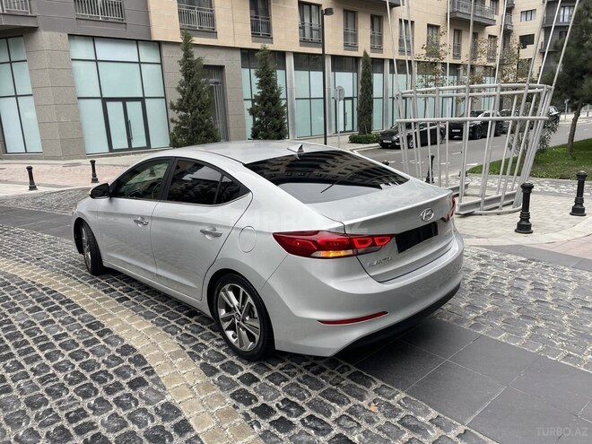 Hyundai Elantra 2016, 185,075 km - 2.0 l - Bakı